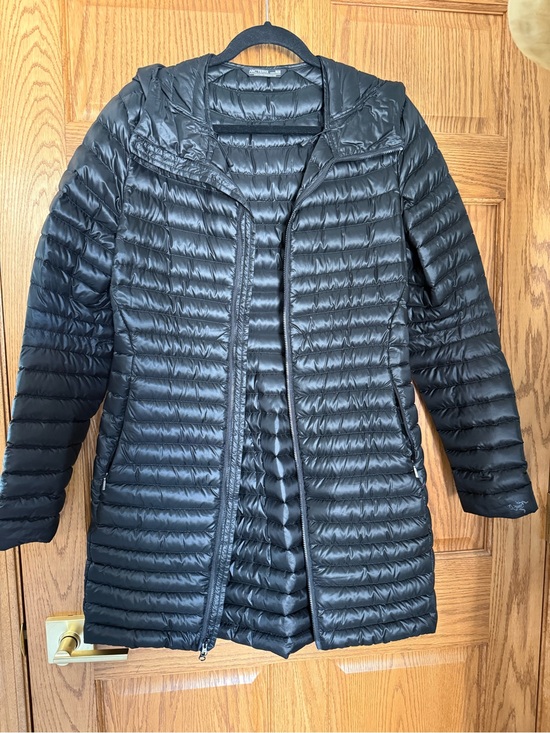 Arc'teryx Jackets & Blazers - Arc'teryx Black Quilted Hooded Down-Style Puffer Coat